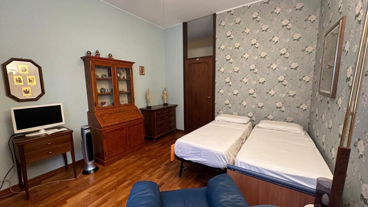 Dehomes - Two Bedrooms, Terrace, Wi-Fi, Tram To Centre & Rho Fiera Милано Екстериор снимка
