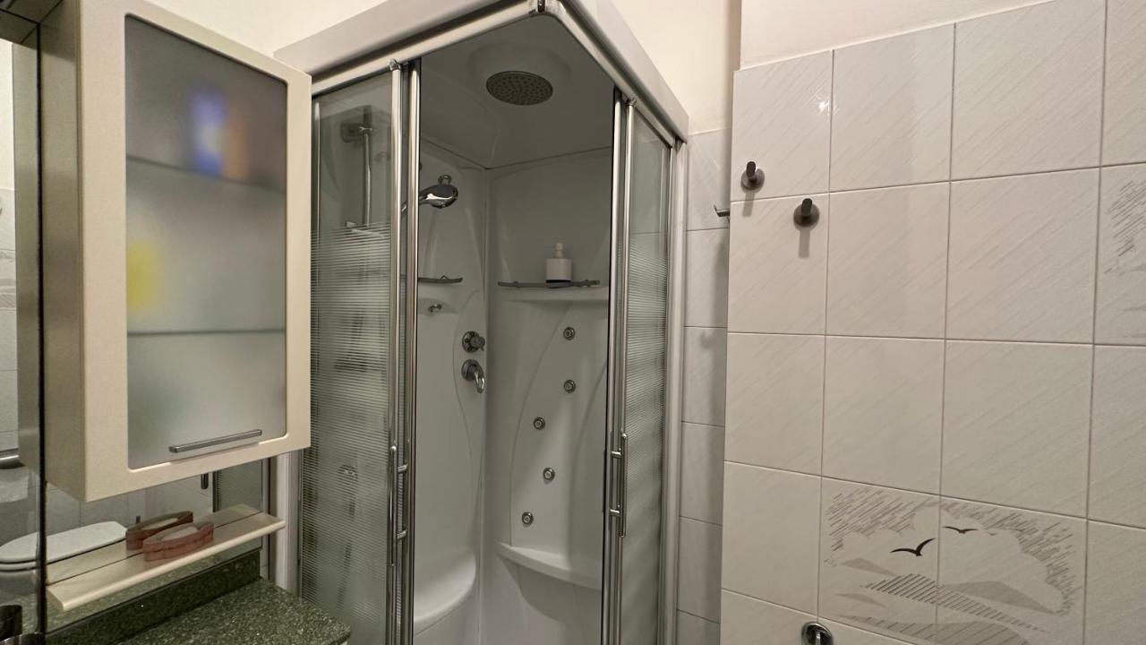 Dehomes - Two Bedrooms, Terrace, Wi-Fi, Tram To Centre & Rho Fiera Милано Екстериор снимка